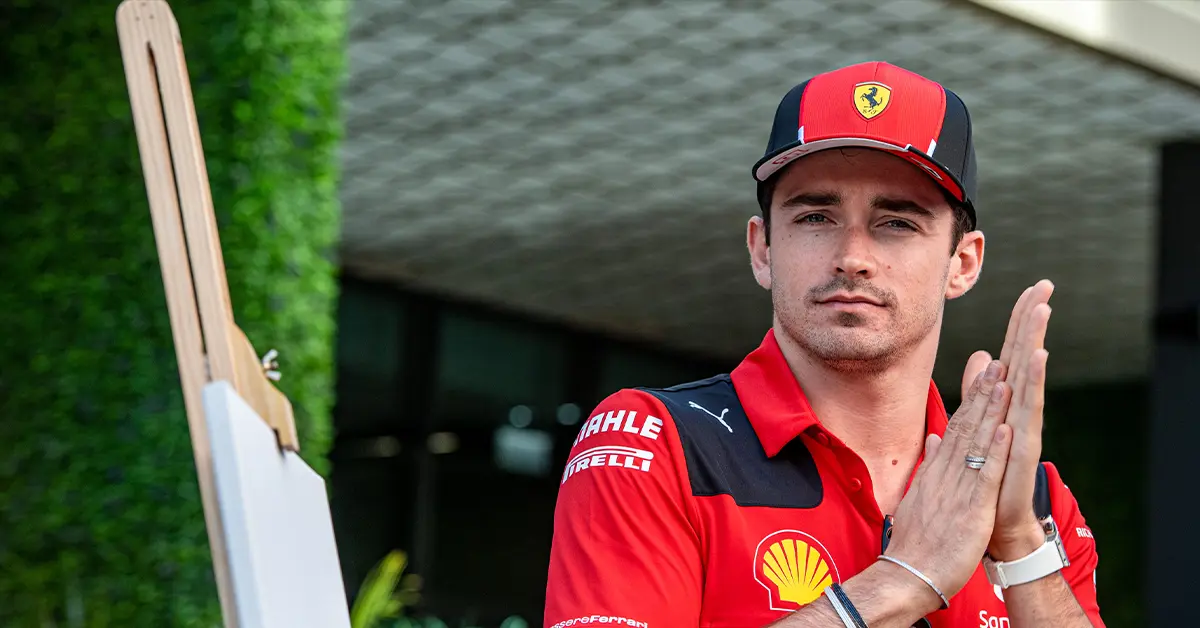 Leclerc fait le point sur des rumeurs “absolument fausses” autour de Ferrari 