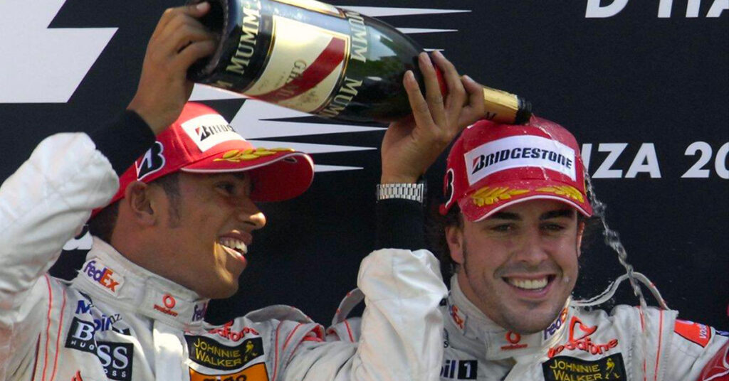 Lewis Hamilton et Fernando Alonso, McLaren, 2007 - ©️ McLaren 