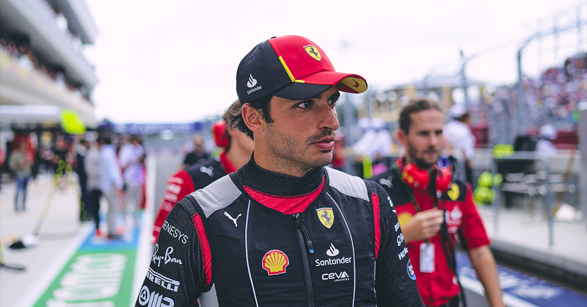 Sainz se plaint d’une Ferrari “irrégulière” en course