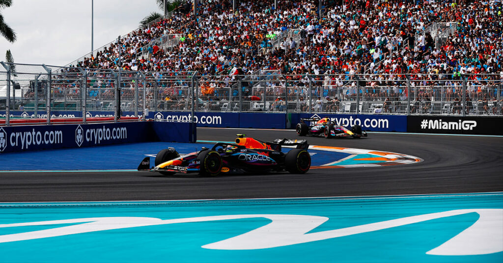 Pérez et Verstappen, Red Bull, Miami 2023 - ©️ Red Bull Content Pool