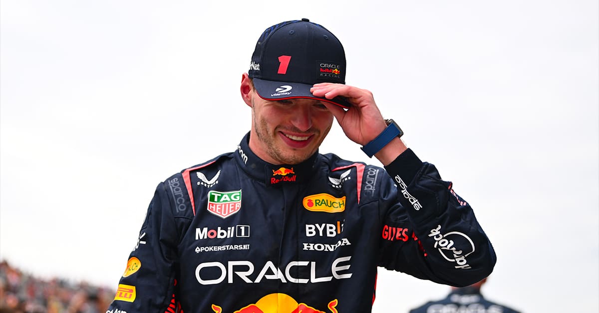 Verstappen célèbre “un grand jour” pour Red Bull
