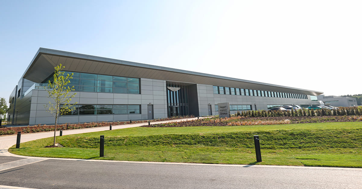 La nouvelle usine d’Aston Martin à Silverstone a officiellement ouvert ses portes