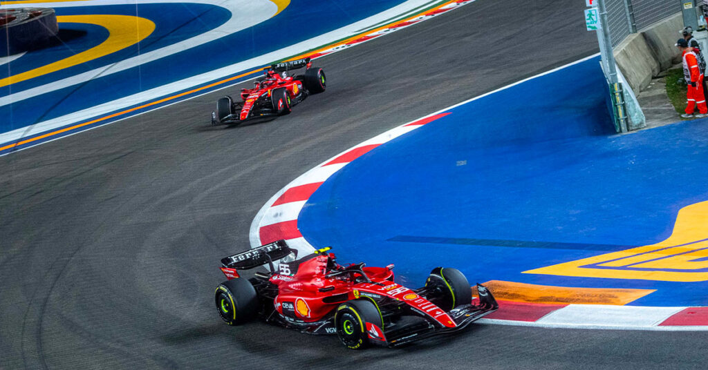 Sainz et Leclerc, Ferrari, Singapour 2023 - ©️ Ferrari